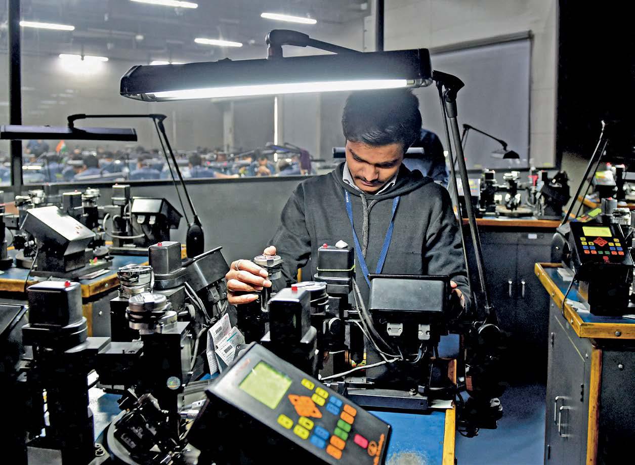 SURAT GEM POLISHERS LOSE THEIR SHINE